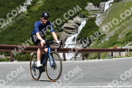 Photo #2288799 | 12-07-2022 11:59 | Passo Dello Stelvio - Waterfall curve BICYCLES