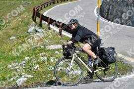 Photo #2399494 | 25-07-2022 11:40 | Passo Dello Stelvio - Waterfall curve BICYCLES