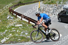 Photo #2401040 | 25-07-2022 13:16 | Passo Dello Stelvio - Waterfall curve BICYCLES