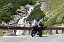 Photo #2509340 | 04-08-2022 13:19 | Passo Dello Stelvio - Waterfall curve