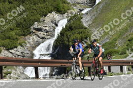 Photo #3225792 | 25-06-2023 10:07 | Passo Dello Stelvio - Waterfall curve BICYCLES