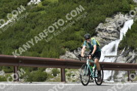 Photo #3592939 | 27-07-2023 12:30 | Passo Dello Stelvio - Waterfall curve BICYCLES
