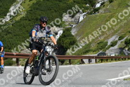 Photo #2412406 | 26-07-2022 10:26 | Passo Dello Stelvio - Waterfall curve BICYCLES