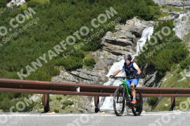 Photo #2530263 | 07-08-2022 11:37 | Passo Dello Stelvio - Waterfall curve BICYCLES