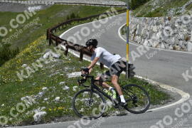Photo #3241353 | 26-06-2023 13:43 | Passo Dello Stelvio - Waterfall curve BICYCLES