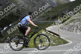 Fotó #3075177 | 10-06-2023 12:50 | Passo Dello Stelvio - Vízesés kanyar Bicajosok