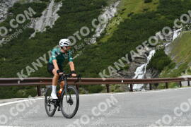 Photo #2440238 | 30-07-2022 11:12 | Passo Dello Stelvio - Waterfall curve BICYCLES