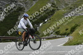 Fotó #3726869 | 05-08-2023 11:52 | Passo Dello Stelvio - Vízesés kanyar Bicajosok