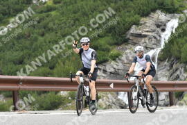 Photo #2437214 | 30-07-2022 10:17 | Passo Dello Stelvio - Waterfall curve BICYCLES