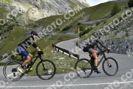 Foto #3789871 | 10-08-2023 10:10 | Passo Dello Stelvio - Waterfall Kehre BICYCLES