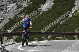 Photo #2778226 | 29-08-2022 13:11 | Passo Dello Stelvio - Waterfall curve BICYCLES