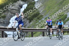 Photo #3224630 | 25-06-2023 08:52 | Passo Dello Stelvio - Waterfall curve BICYCLES