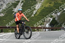 Photo #2577995 | 10-08-2022 10:50 | Passo Dello Stelvio - Waterfall curve BICYCLES