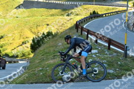 Photo #3897896 | 15-08-2023 09:32 | Passo Dello Stelvio - Waterfall curve BICYCLES