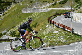 Photo #2701777 | 21-08-2022 15:35 | Passo Dello Stelvio - Waterfall curve BICYCLES