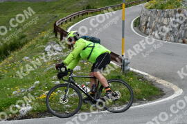 Foto #2179365 | 24-06-2022 11:53 | Passo Dello Stelvio - Waterfall Kehre BICYCLES