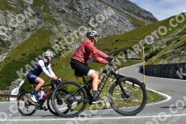 Foto #4113974 | 01-09-2023 10:31 | Passo Dello Stelvio - Waterfall Kehre BICYCLES