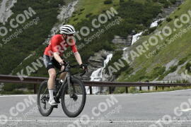 Photo #3492922 | 16-07-2023 12:11 | Passo Dello Stelvio - Waterfall curve BICYCLES