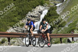 Photo #3225803 | 25-06-2023 10:07 | Passo Dello Stelvio - Waterfall curve BICYCLES