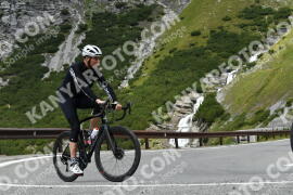 Foto #2443893 | 30-07-2022 12:18 | Passo Dello Stelvio - Waterfall Kehre BICYCLES