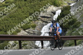 Photo #3279812 | 29-06-2023 09:34 | Passo Dello Stelvio - Waterfall curve BICYCLES