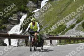 Photo #3202687 | 23-06-2023 13:50 | Passo Dello Stelvio - Waterfall curve BICYCLES