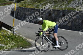Photo #3515451 | 17-07-2023 10:40 | Passo Dello Stelvio - Waterfall curve BICYCLES