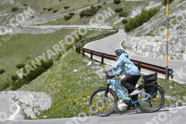 Fotó #3068669 | 09-06-2023 14:12 | Passo Dello Stelvio - Vízesés kanyar Bicajosok