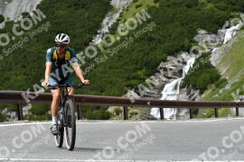 Photo #2302922 | 14-07-2022 13:29 | Passo Dello Stelvio - Waterfall curve BICYCLES