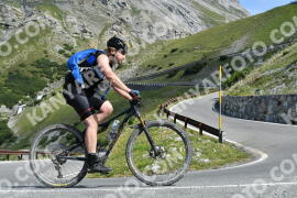 Photo #2363283 | 21-07-2022 10:27 | Passo Dello Stelvio - Waterfall curve BICYCLES