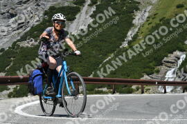 Photo #2369798 | 22-07-2022 11:46 | Passo Dello Stelvio - Waterfall curve BICYCLES