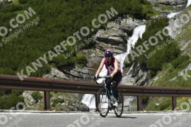 Fotó #3615047 | 28-07-2023 13:02 | Passo Dello Stelvio - Vízesés kanyar Bicajosok