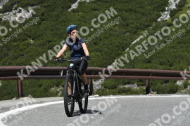 Photo #3621078 | 29-07-2023 11:35 | Passo Dello Stelvio - Waterfall curve BICYCLES