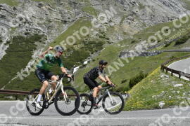 Photo #3253744 | 27-06-2023 11:02 | Passo Dello Stelvio - Waterfall curve BICYCLES