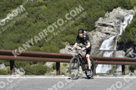 Photo #2776638 | 29-08-2022 10:40 | Passo Dello Stelvio - Waterfall curve BICYCLES