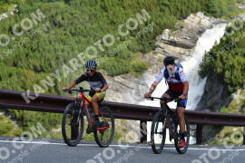 Photo #3932853 | 18-08-2023 09:25 | Passo Dello Stelvio - Waterfall curve BICYCLES