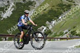 Photo #2202883 | 27-06-2022 11:24 | Passo Dello Stelvio - Waterfall curve BICYCLES