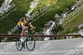 Photo #2409893 | 26-07-2022 11:23 | Passo Dello Stelvio - Waterfall curve BICYCLES