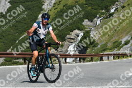 Photo #2398338 | 25-07-2022 10:34 | Passo Dello Stelvio - Waterfall curve BICYCLES