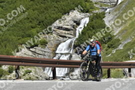 Photo #3817286 | 11-08-2023 11:11 | Passo Dello Stelvio - Waterfall curve BICYCLES