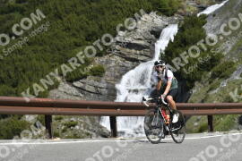 Photo #3123619 | 17-06-2023 10:05 | Passo Dello Stelvio - Waterfall curve BICYCLES