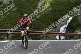Photo #3662337 | 30-07-2023 10:40 | Passo Dello Stelvio - Waterfall curve BICYCLES