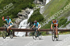 Photo #2205902 | 29-06-2022 12:55 | Passo Dello Stelvio - Waterfall curve BICYCLES