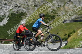 Fotó #2503344 | 04-08-2022 10:39 | Passo Dello Stelvio - Vízesés kanyar Bicajosok