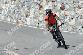 Photo #2321478 | 16-07-2022 15:20 | Passo Dello Stelvio - Waterfall curve BICYCLES