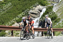 Photo #2253501 | 08-07-2022 10:55 | Passo Dello Stelvio - Waterfall curve BICYCLES