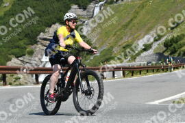 Photo #2398436 | 25-07-2022 10:36 | Passo Dello Stelvio - Waterfall curve BICYCLES