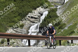 Photo #3532753 | 18-07-2023 10:50 | Passo Dello Stelvio - Waterfall curve BICYCLES