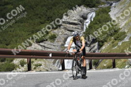 Photo #2752584 | 26-08-2022 11:23 | Passo Dello Stelvio - Waterfall curve BICYCLES