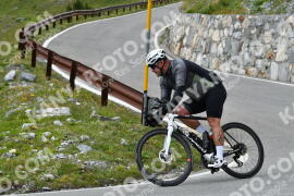 Photo #2411985 | 26-07-2022 14:42 | Passo Dello Stelvio - Waterfall curve BICYCLES